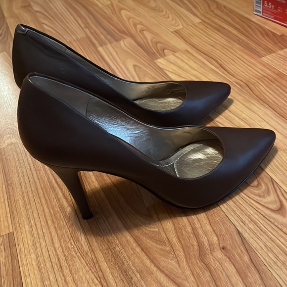 BCBGeneration Heels - Picture 1 of 8